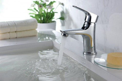 Смеситель для раковины Rossinka RS31-11 Хром