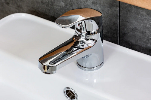 Смеситель для раковины Orange OneLife P01-022cr с гигиеническим душем Хром