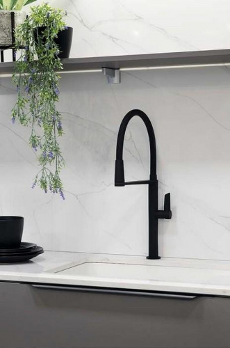 Смеситель для кухни Ramonsoler Kitchen Magnet 388801MCNM Черный матовый