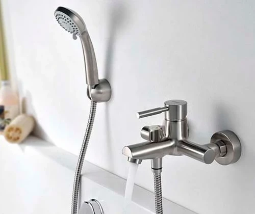 Смеситель для ванны WasserKRAFT Wern 4201 Хром матовый латунь на стену