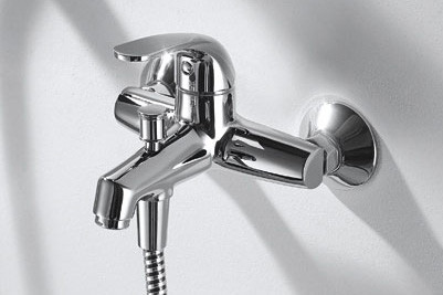 Смеситель для ванны Bravat Fit F6135188CP-B-RUS Хром латунь на стену