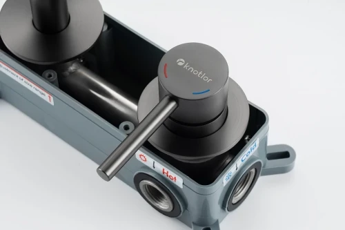 Смеситель для раковины Knotlor Eclipse SS-25/GM цвет Вороненая сталь