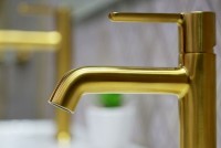 Смеситель для раковины Cezares Eco ECO-LS-BORO-W0 Брашированное золото
