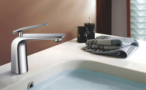 Смеситель для раковины Rose R13 R1301 Хром латунь