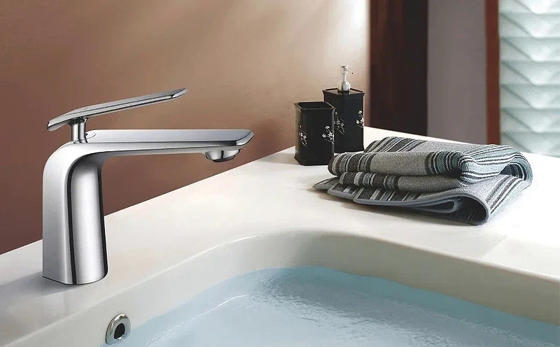 Смеситель для раковины Rose R13 R1301 Хром латунь