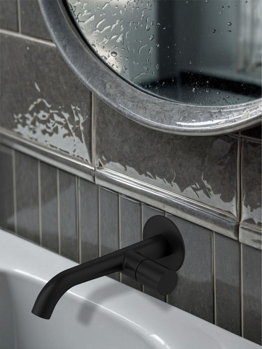 Смеситель для раковины AltroBagno Bilancia 010804 MB цвет Черный матовый