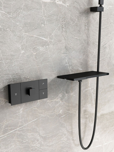 Смеситель для ванны Vincea Futura VSFW-2F110TMB с термостатом Черный матовый латунь встраиваемый