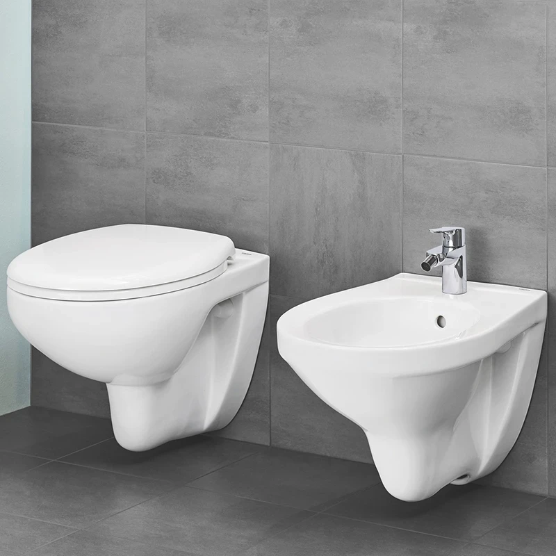 Унитаз Grohe Bau Ceramic 39351000 подвесной с сиденьем Микролифт фарфор подвесной