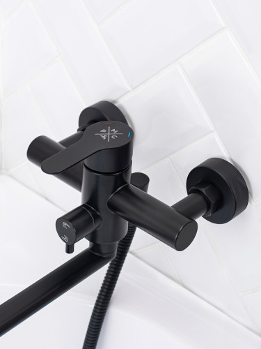 Смеситель для ванны Ростовская Мануфактура Сантехники SUS124BL-006EP универсальный Черный матовый нержавеющая сталь на стену