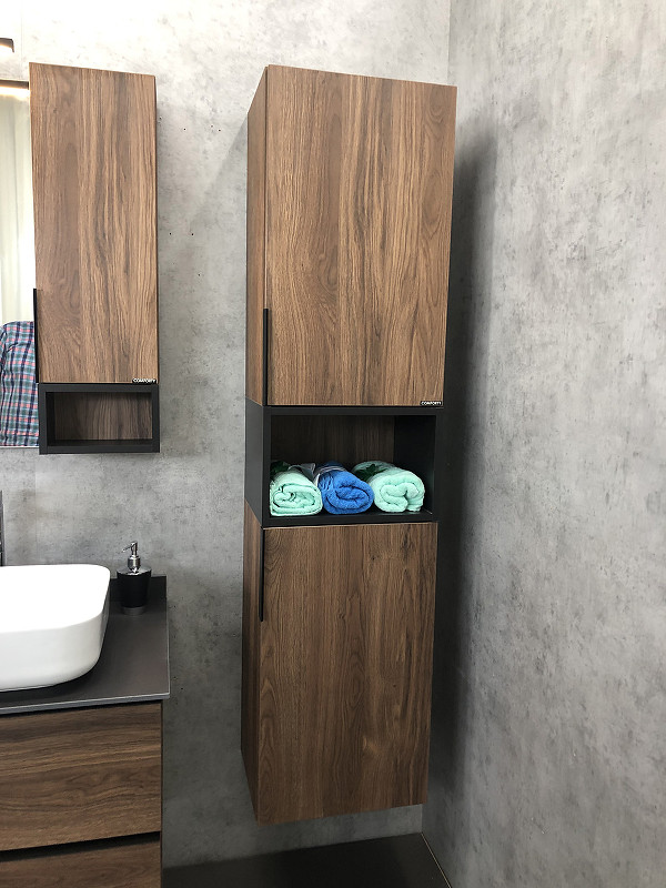 Шкаф пенал Comforty Штутгарт 40 00004151544 подвесной Дуб темно-коричневый Черный матовый МДФ / ЛДСП