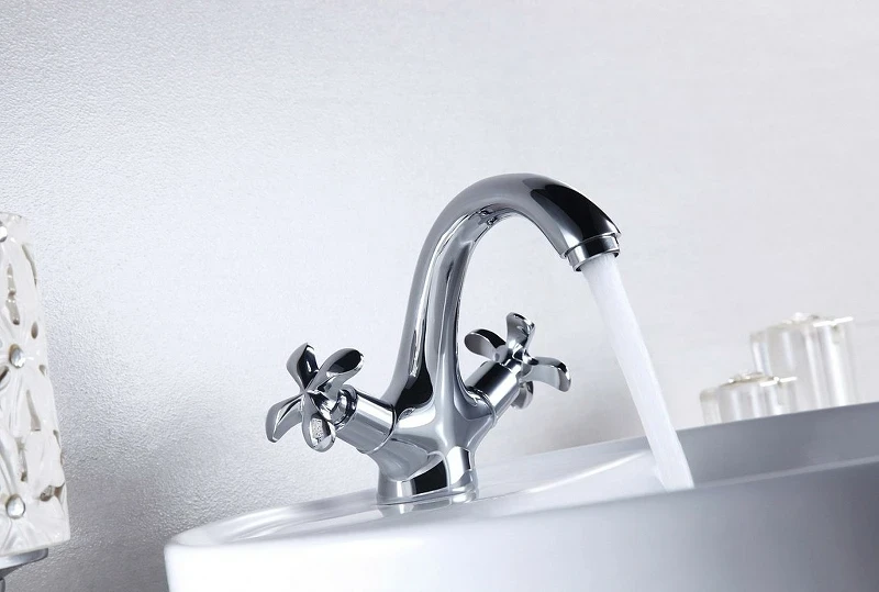 Смеситель для раковины Lemark Flora LM0106C Хром латунь