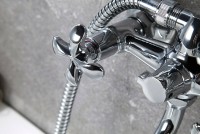 Смеситель для ванны Lemark Flora LM0151C универсальный Хром латунь на стену
