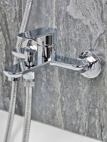 Смеситель для ванны Viko V-7302 Хром латунь на стену