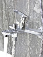 Смеситель для ванны Viko V-7302 Хром латунь на стену