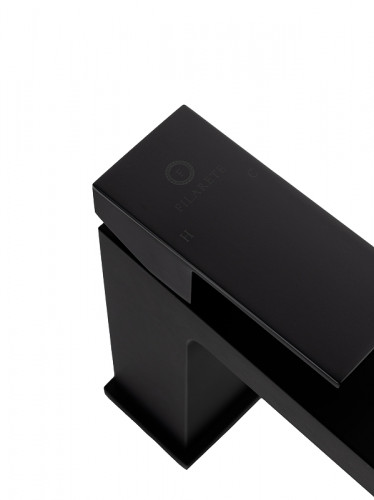 Смеситель для раковины FILARETE Fing FL5040BL цвет Черный матовый