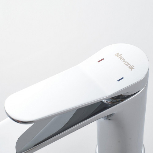 Смеситель для раковины Shevanik S6201 цвет Хром