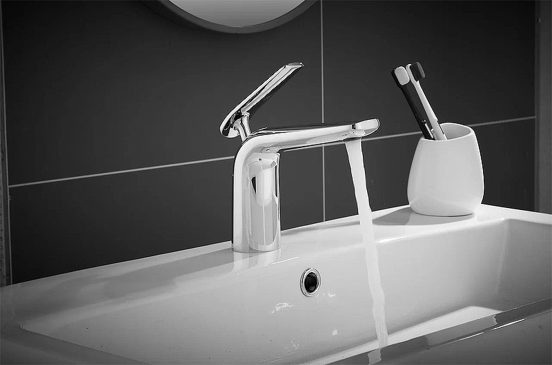 Смеситель для раковины Rose R39 R3901 Хром латунь