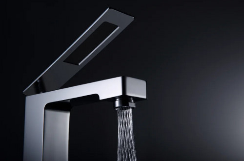 Смеситель для раковины Boheme Q 141-CRCR Хром латунь