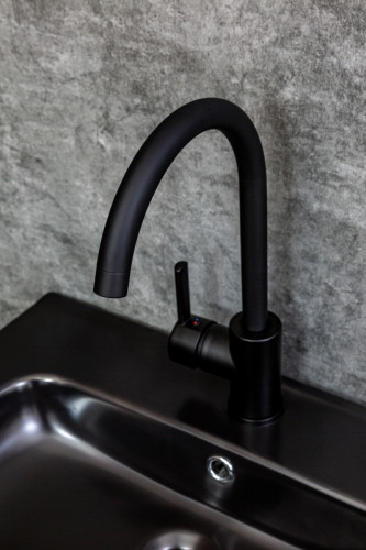 Смеситель для кухни Orange OneLife P04-001B Черный