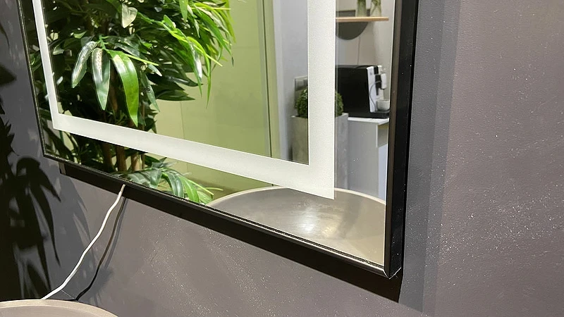 Зеркало Silver Mirrors Саурон 60 LED-00002510 с подсветкой Черное с сенсорным выключателем и диммером стекло