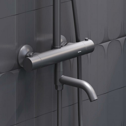 Душевая система Damixa Jupiter 977810300 с термостатом Черная матовая латунь на стену