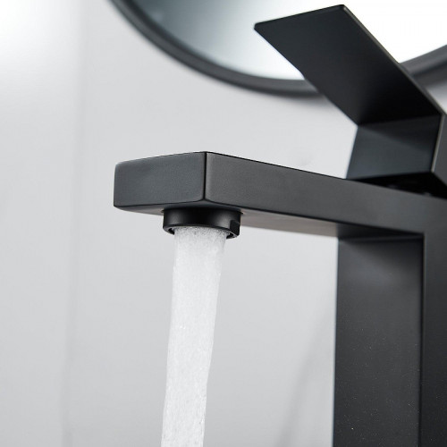 Смеситель для раковины Shevanik S7001H цвет Черный