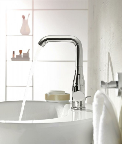 Смеситель для раковины Grohe Essence+ 32628001 Хром латунь