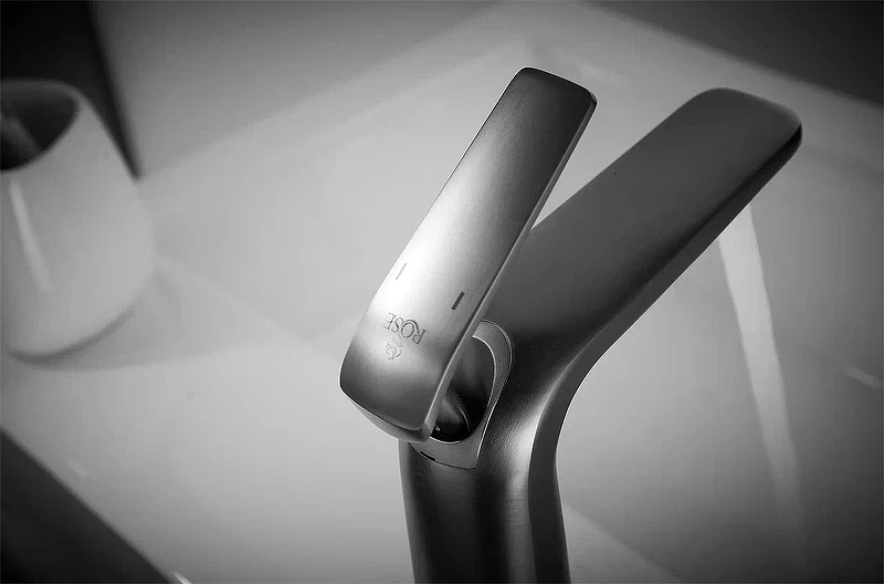 Смеситель для раковины Rose R39T R3901T Оружейная сталь латунь