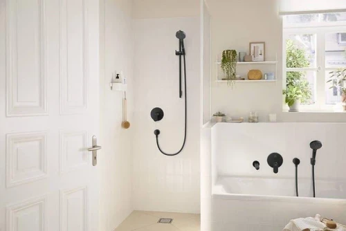 Смеситель для душа Hansgrohe Rebris S 72467670 цвет Черный матовый