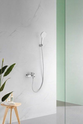 Смеситель для ванны Arrow AG3605 цвет Хром