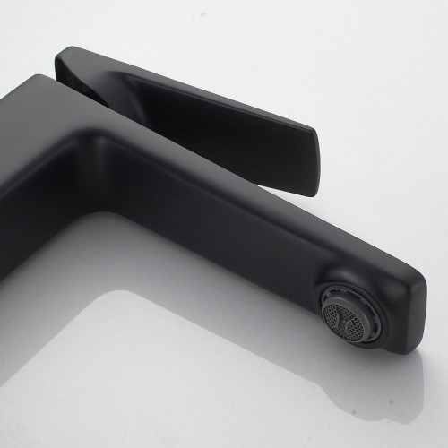 Смеситель для раковины Shevanik S8901H-1 цвет Черный