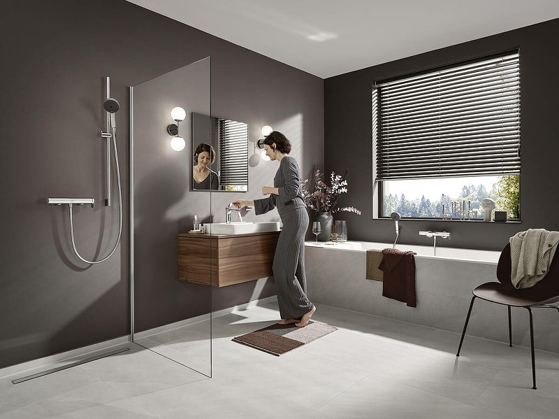 Смеситель для ванны Hansgrohe Vivenis 75420000 Хром латунь на стену