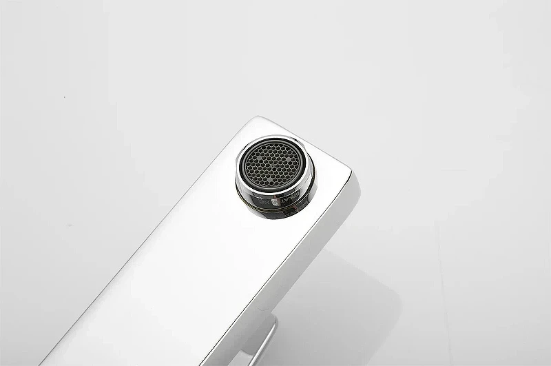 Смеситель для раковины Rose R10 R1001-1 Хром латунь