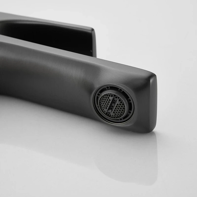 Смеситель для раковины Belz B10709-3 цвет Оружейная сталь