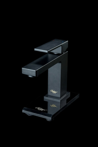 Смеситель для раковины Boheme Qubic 471-B Черный матовый латунь