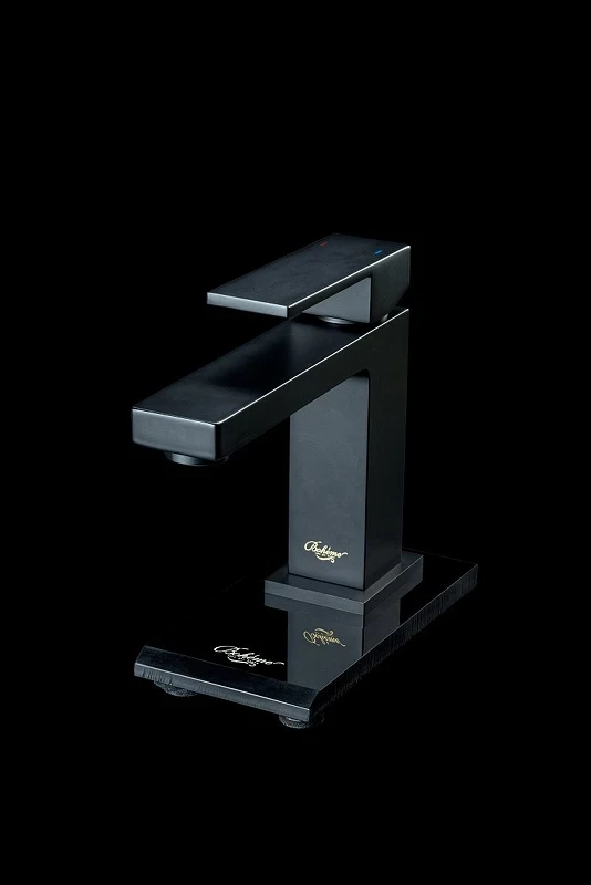 Смеситель для раковины Boheme Qubic 471-B Черный матовый латунь