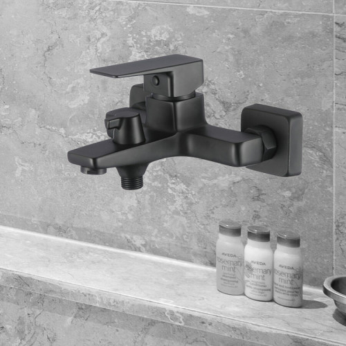 Смеситель для ванны WesnaArt Narcis NAR06-310BL-25201 Черный матовый латунь на стену