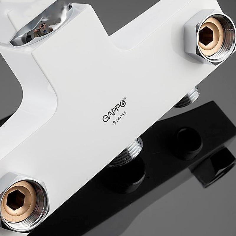 Смеситель для ванны Gappo G07 G2207-7 универсальный Белый Хром латунь на стену