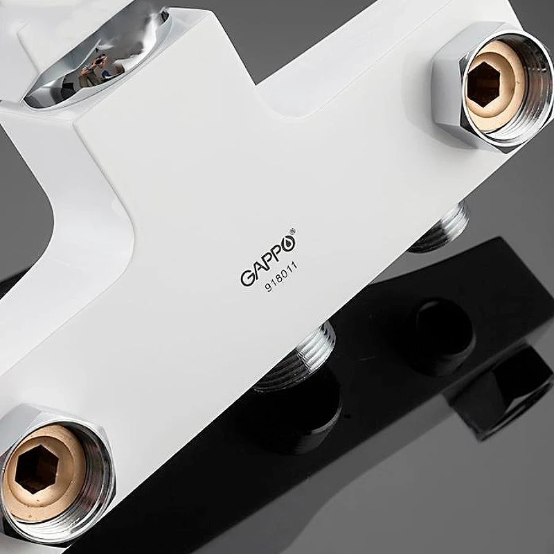 Смеситель для ванны Gappo G07 G2207-7 универсальный Белый Хром латунь на стену