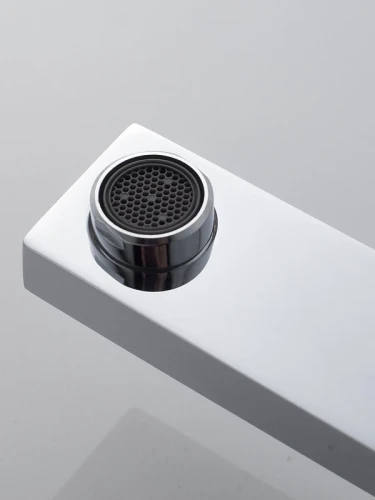 Смеситель для ванны Rose R2802 цвет Хром