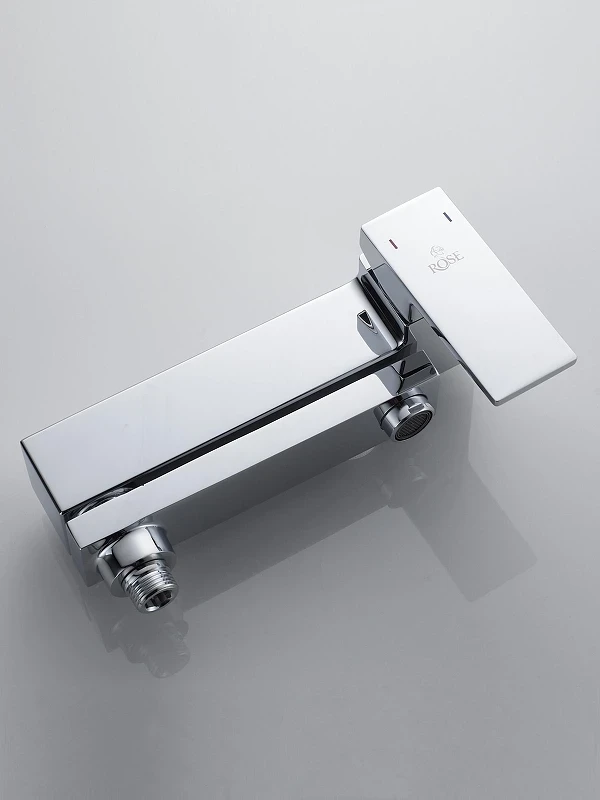 Смеситель для ванны Rose R2802 цвет Хром