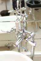 Смеситель на борт ванны Devon&amp;Devon Dandy MARF40BCR Хром латунь