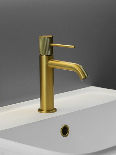 Смеситель для раковины AltroBagno Bilancia 0142 BG цвет Золото матовое