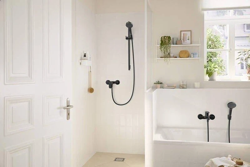 Смеситель для душа Hansgrohe Rebris S 72643670 цвет Черный матовый
