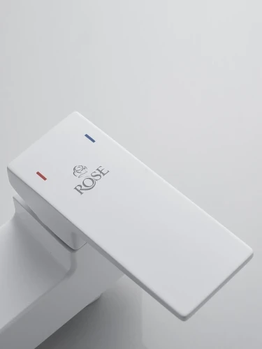 Смеситель для ванны Rose R2802C цвет Белый