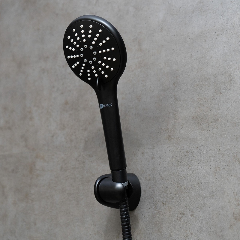 Душевая система Lemark Bronx LM3749BL c термостатом цвет Черный