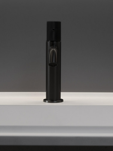 Смеситель для раковины AltroBagno Bilancia 0143 MB цвет Черный матовый