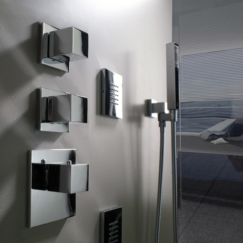 Смеситель для душа Bossini Outlets Z032203.030 с термостатом Хром латунь встраиваемый термостатический