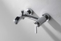 Смеситель для ванны Bravat Waterfall F673107C-01 Хром латунь на стену