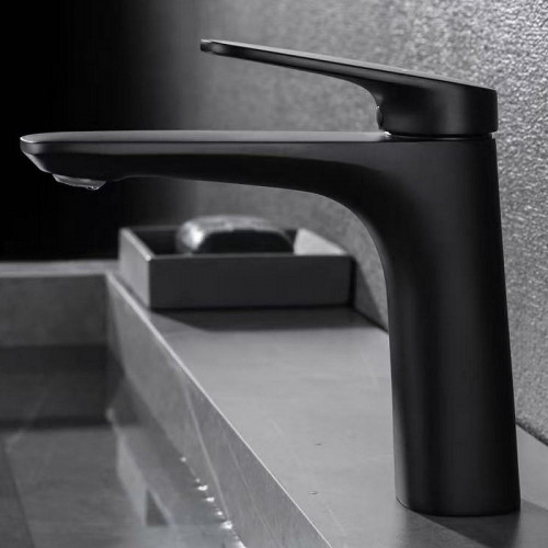 Смеситель для раковины Black&White Universe UK8701B 8701B Черный матовый